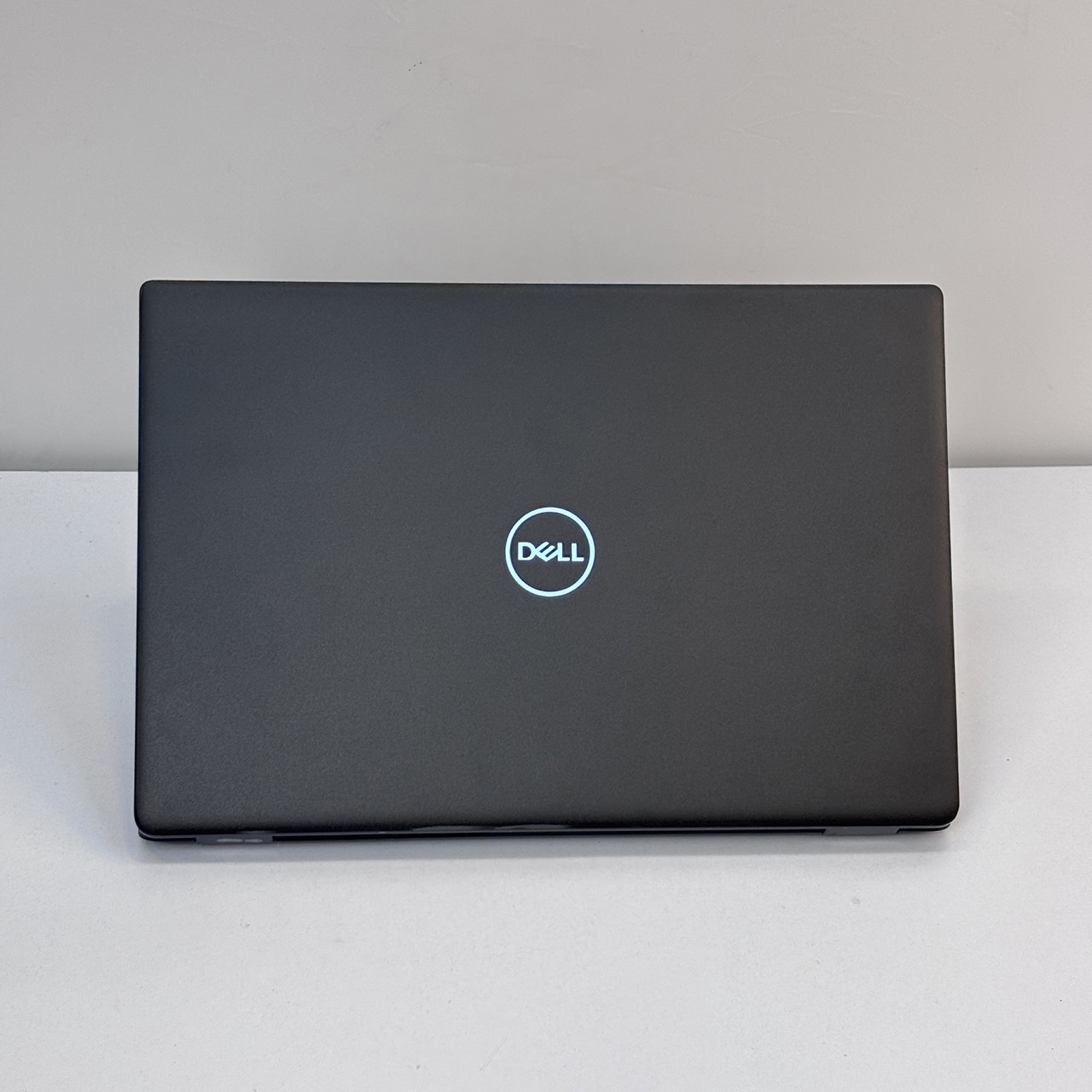 Dell Inspiron 3501-11th Gen/ Intel Core i5-1135G7/ 15 inch FHD /  8GB RAM / 512GB SSD