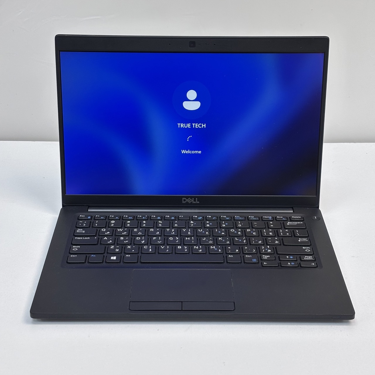 Dell Latitude 7390 – 8th Gen / Intel Core i7-8560U / 13.5inch / 256 SSD / 8GB RAM / Shared Intel UHD Graphics / Windows 11 / English & Arabic Keyboard / Black