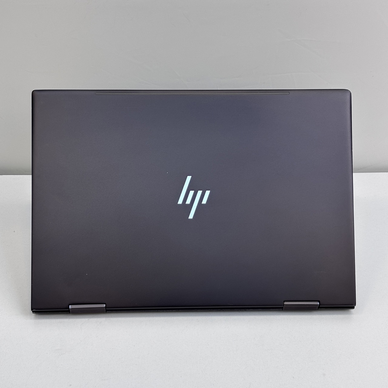 HP Envy 15 x360 Convertible – AMD Ryzen 5 2500U/ 256GB SSD / 16GB RAM/2GB AMD Radeon Graphics