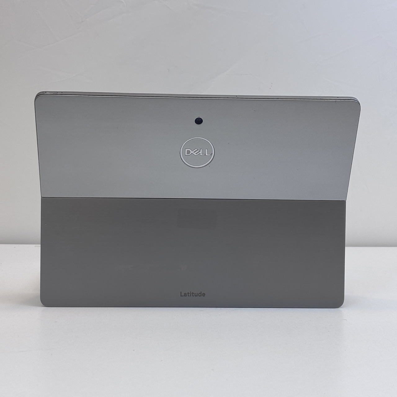 Dell Latitude 7200 2in1-8th Gen/ Intel Core i5-8265U/ 12 inch FHD /  8GB RAM / 256GB SSD