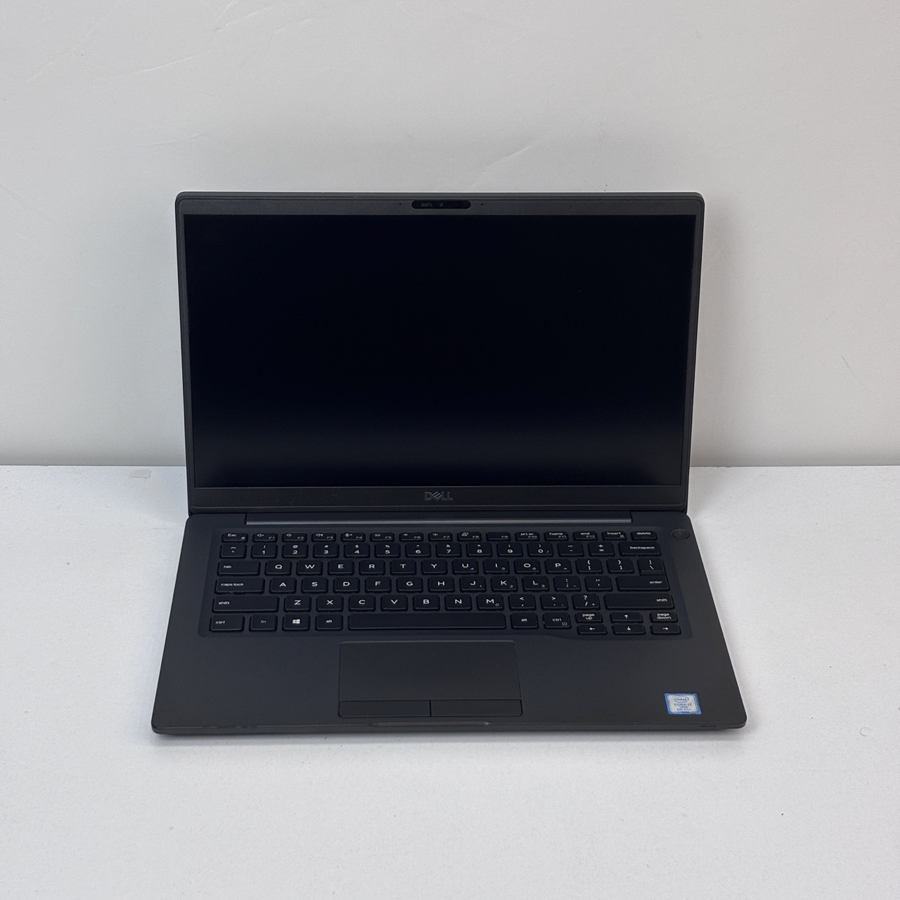 Dell Latitude 7400– 8th Gen / Intel Core i7-8665U / 14inch / 512GB SSD / 16GB RAM / Shared Intel UHD Graphics