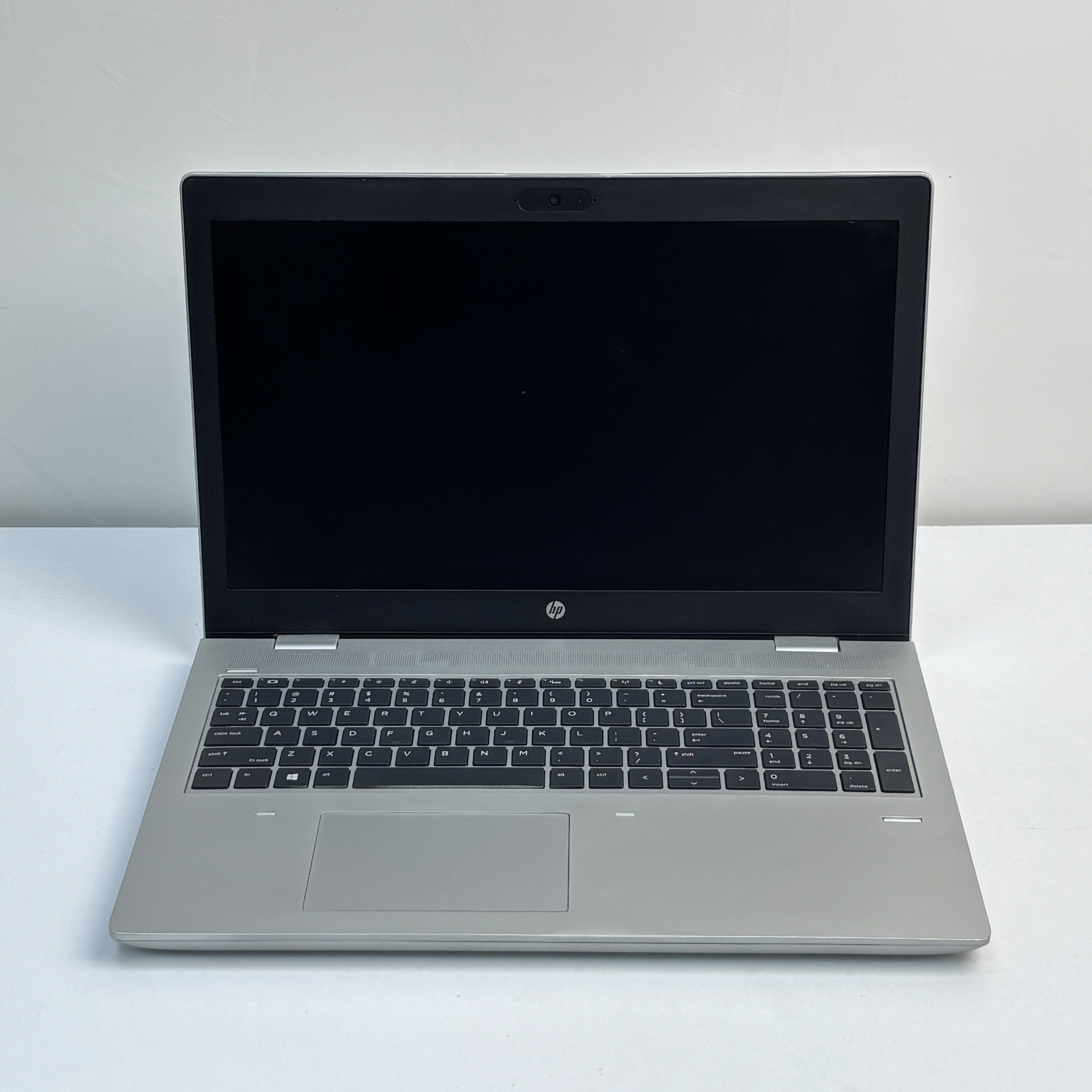 HP ProBook 650 G4 - 8th Gen/ Intel Core i7-8650/ 8GB RAM / 256GB SSD / Silver