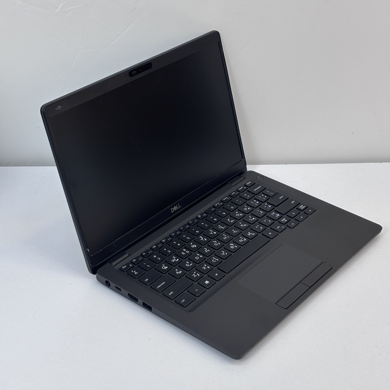 Dell Latitude 5300  -8th Gen/ Intel Core i7-8665U   / 13 inch FHD /  8GB RAM / 256GB SSD  / Black