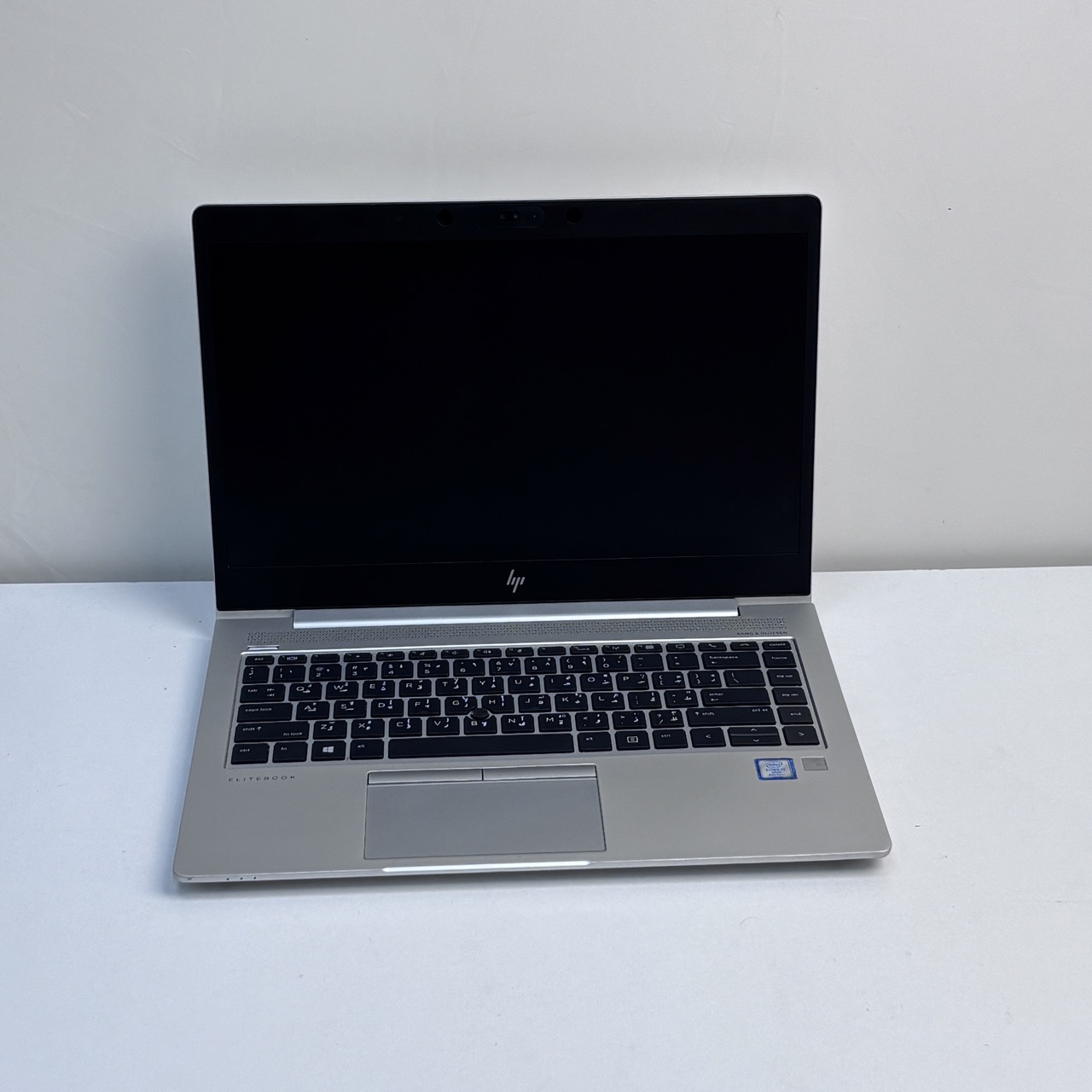 HP ELITEBOOK 840 G5 - 8th Gen/ Intel Core i7-8650U  / 8GB RAM / 256GB SSD / Silver