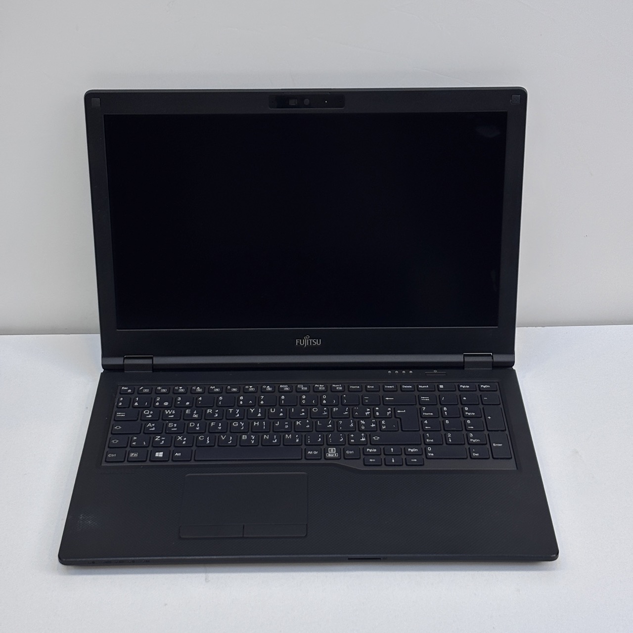 Fujitsu LifeBook – 11th Gen / Intel Core i7-1165G7/15.6 inch FHD/ 256 SSD / 8GB RAM / Shared Intel Iris Xe Graphics