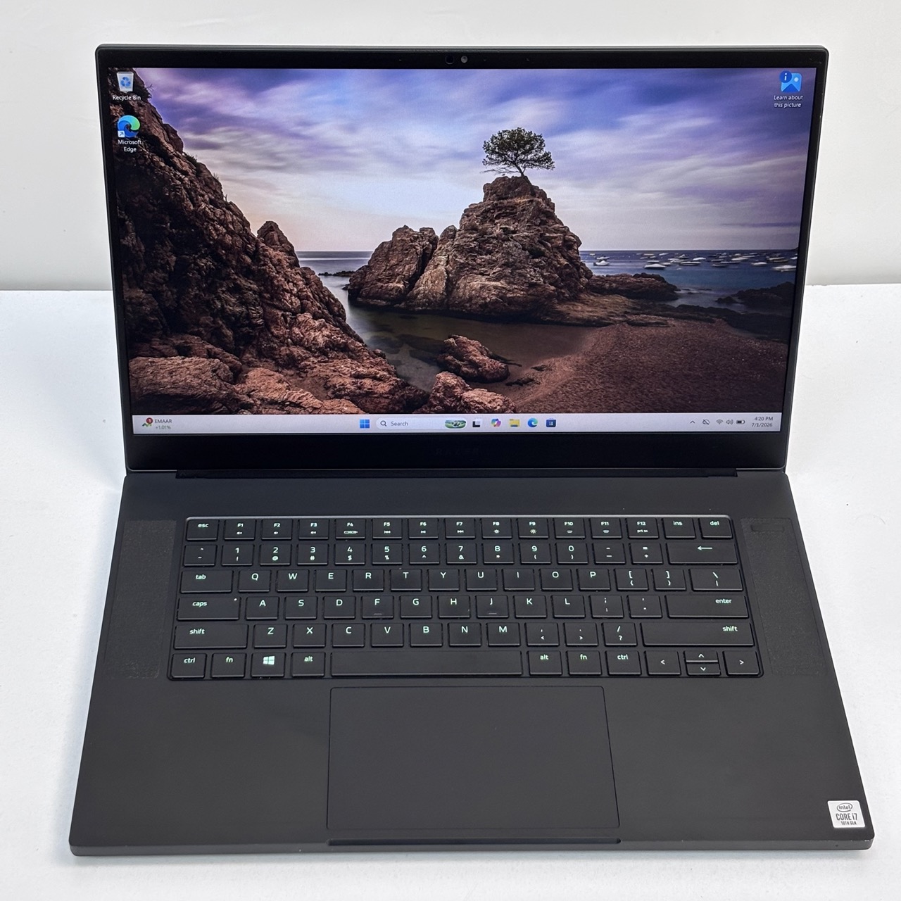 RAZER Blade Gaming Laptop-10th Gen /Intel Core i7-10875H / 15.6 inch FHD / 512 SSD / 16GB RAM / 8GB NVIDIA GeForce RTX 2080 Graphics / Windows 11 Pro / English Key / Black / 15-RZ09-033