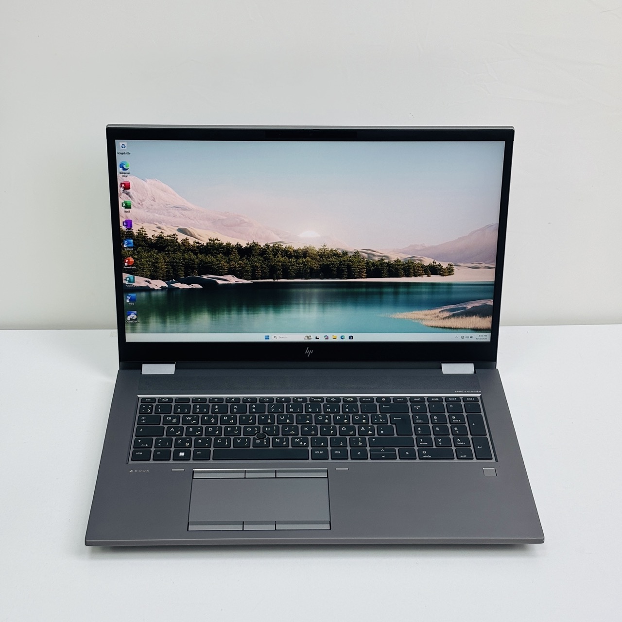 HP ZBook Fury 17 G8 – 11th Gen/ Intel Core i7-11850H/ 17.3 inch FND / 512GB SSD / 16GB RAM / 6GB NVIDIA RTX A3000 Graphics